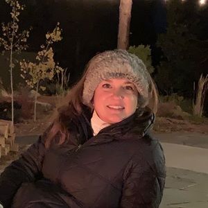 Meet your Posher, Elizabeth